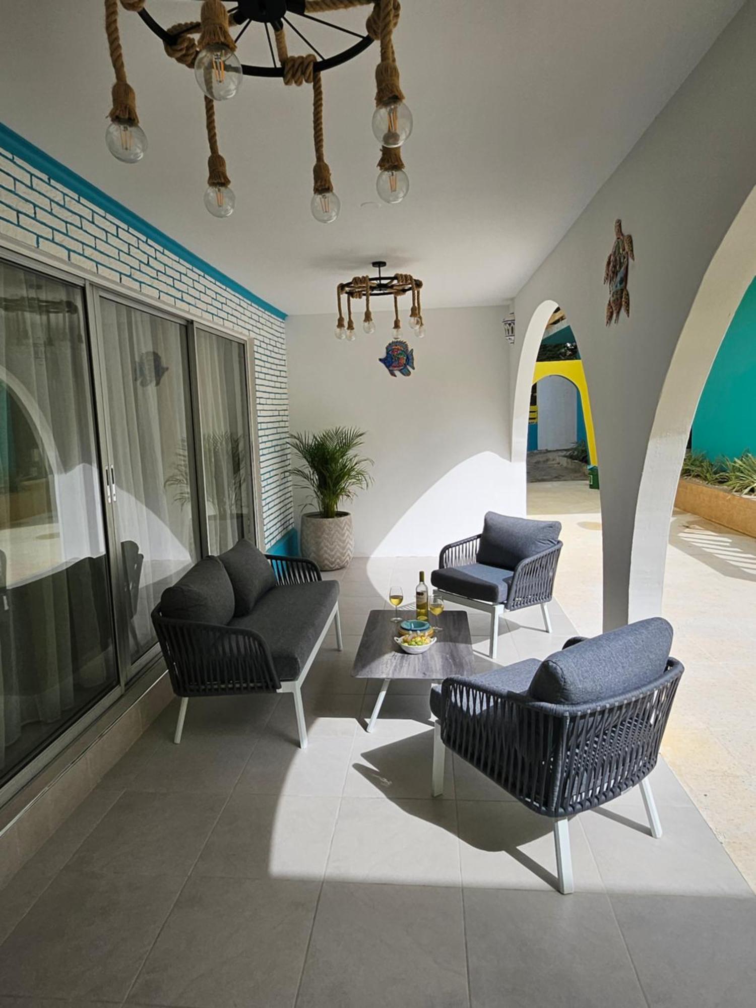 Raven's Casa Del Sol Villa Willemstad