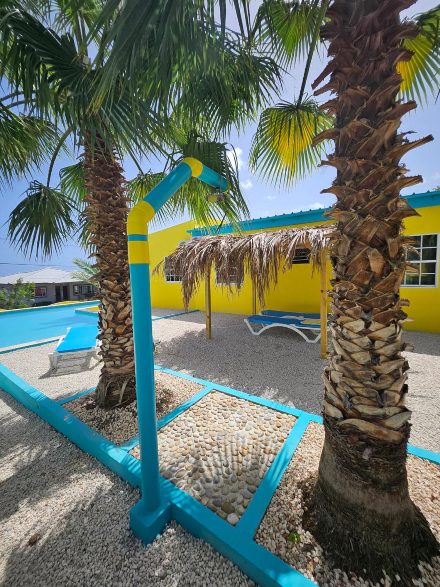 Raven's Casa Del Sol Willemstad