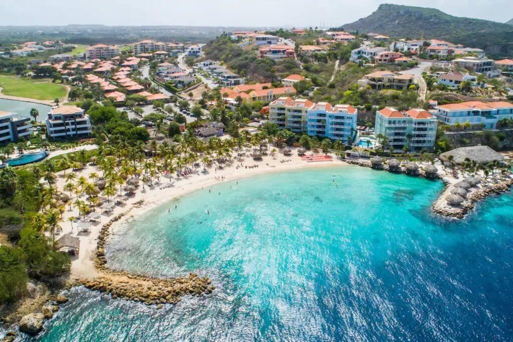 Apartment Blue Emerald Ocean's 8 Willemstad