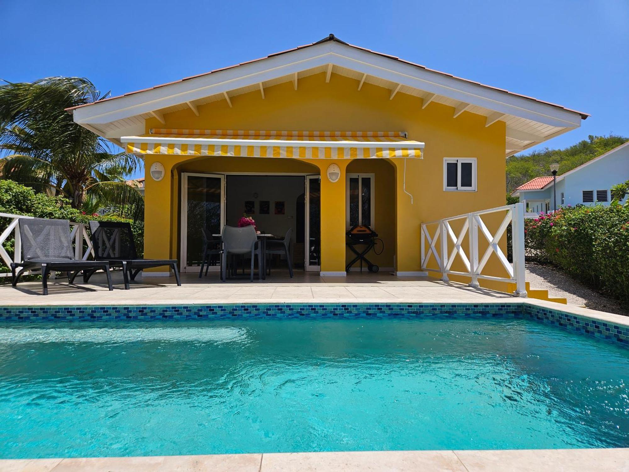 Karawara Holiday home *