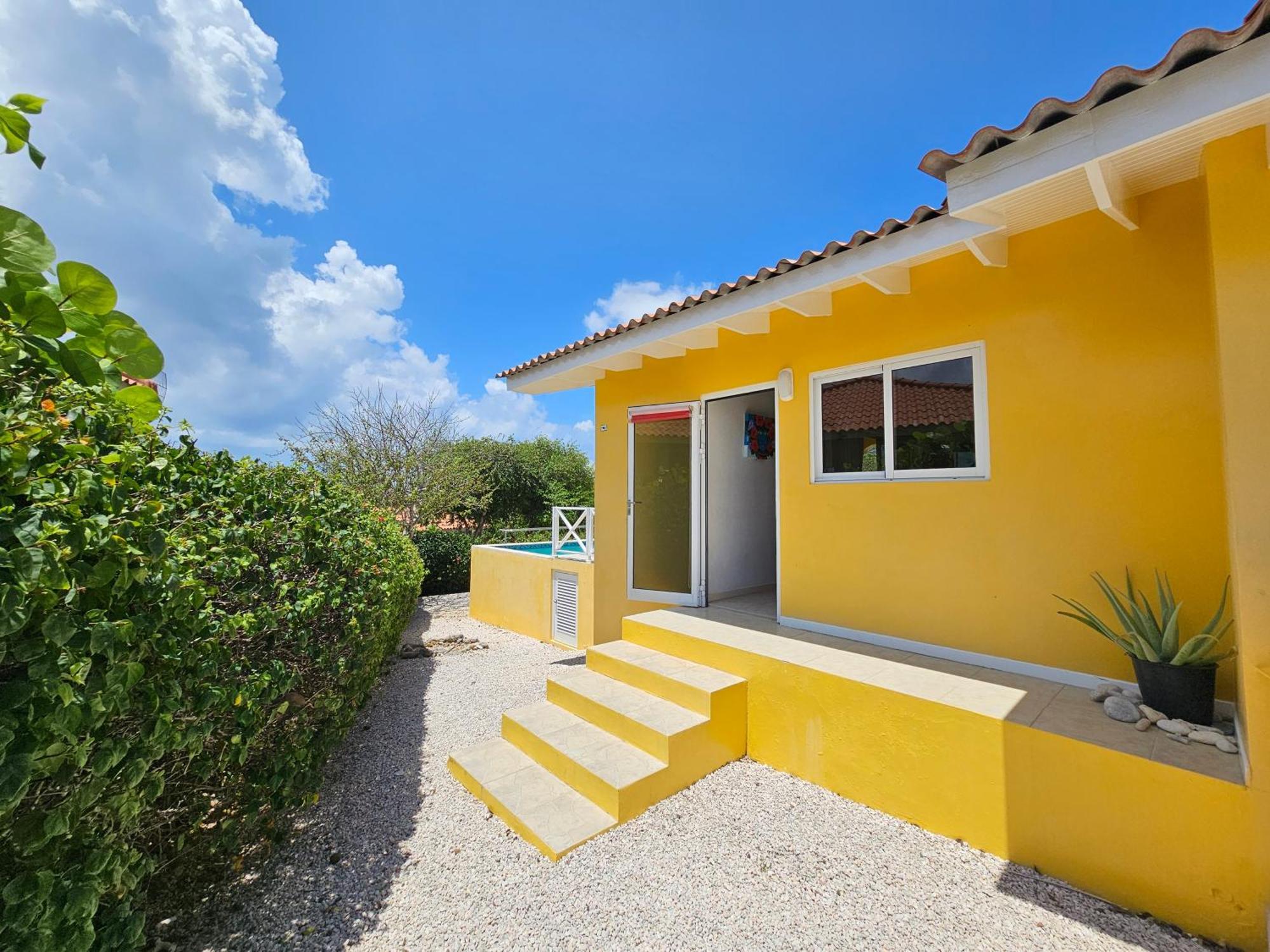 Karawara Holiday home *