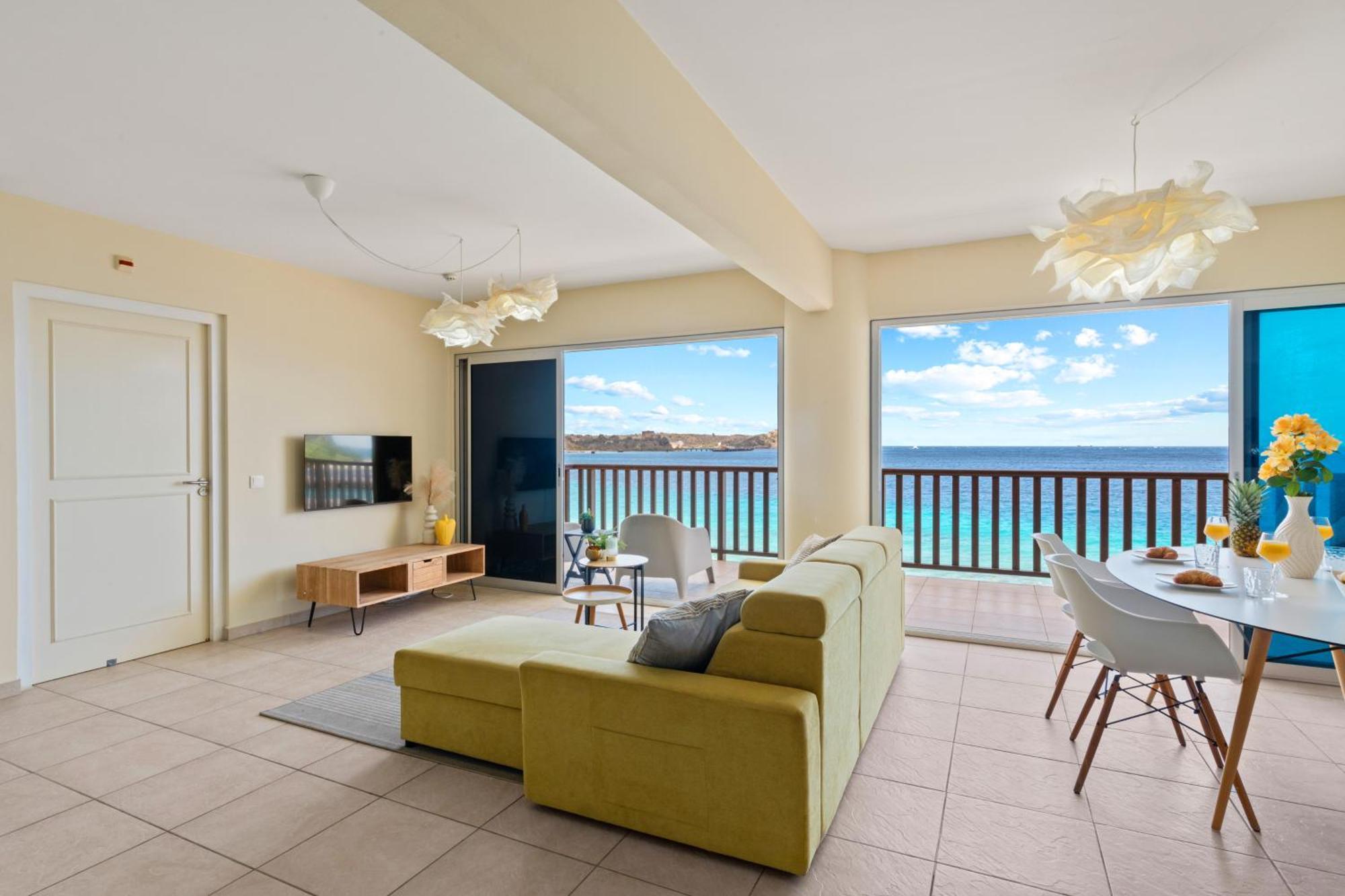 Apartment Heerlijk Met Prachtig Uitzicht Op Zee!