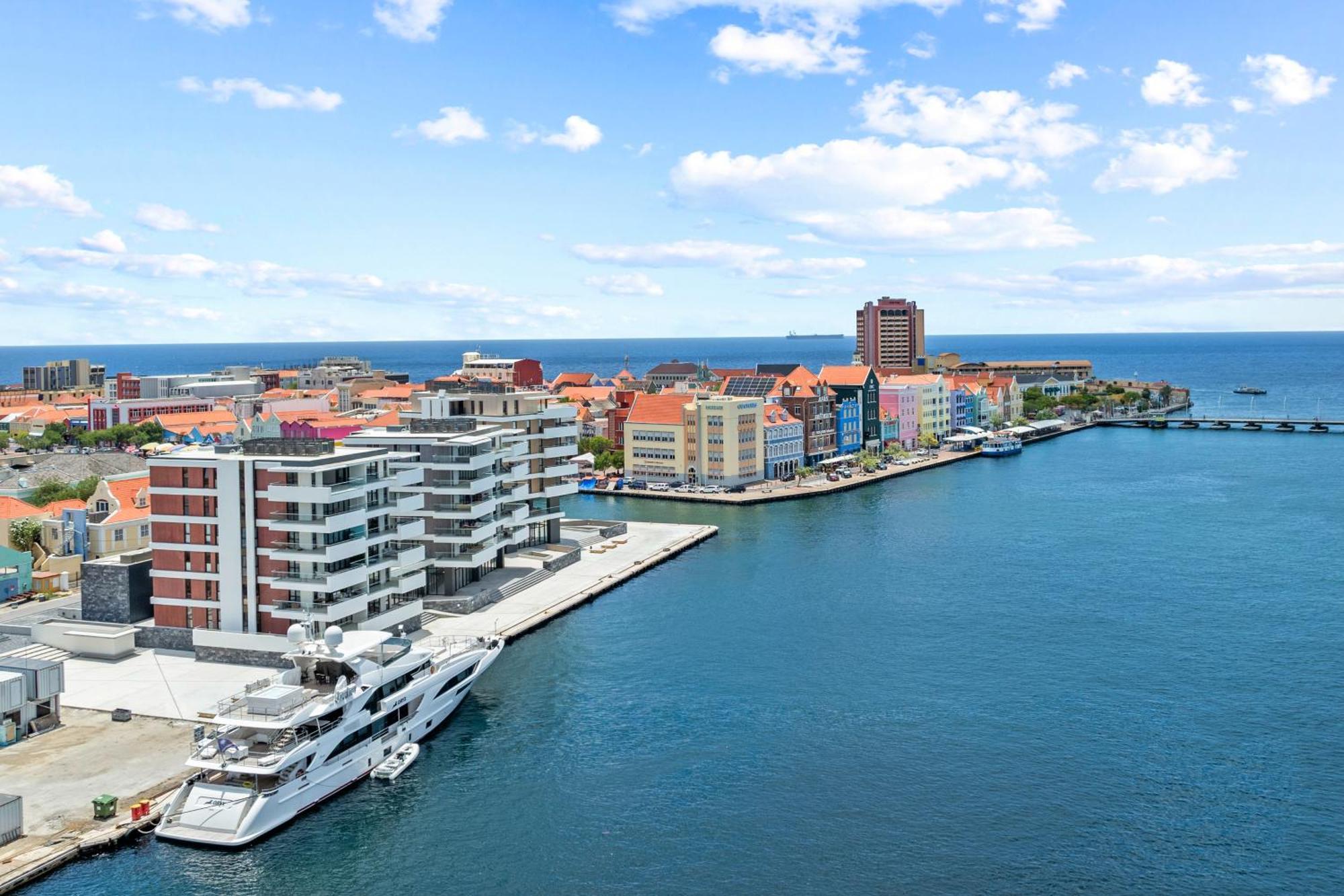 The Wharf Apartments, Downtown Apartment Willemstad