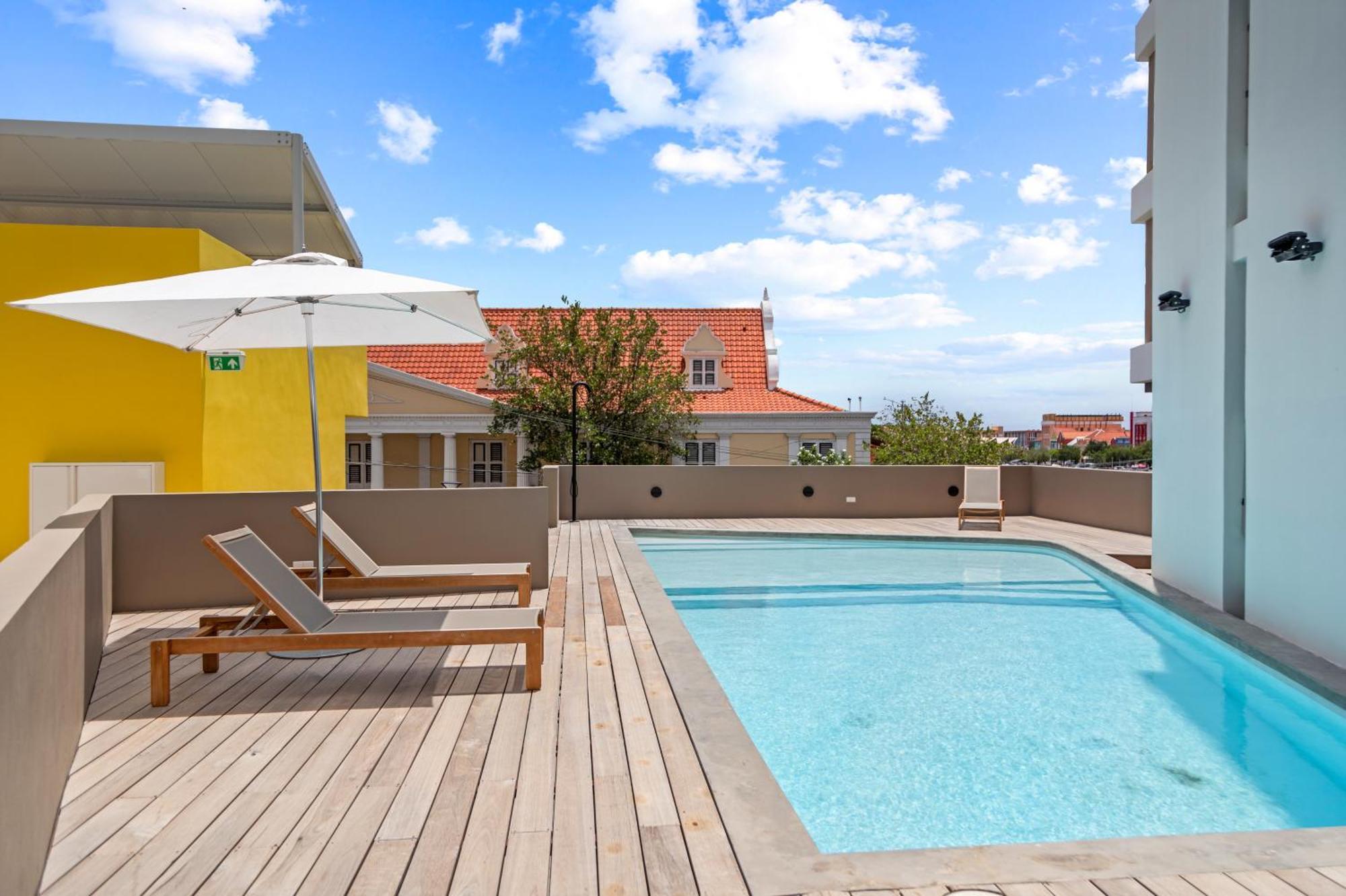 The Wharf Apartments, Downtown Apartment Willemstad