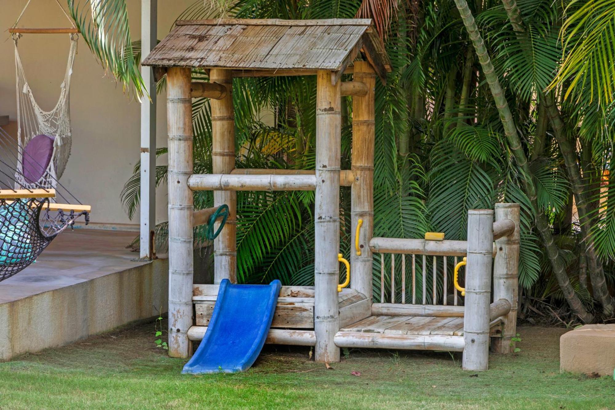 Tuk Tropical Boutique Jan Thiel Resort Willemstad