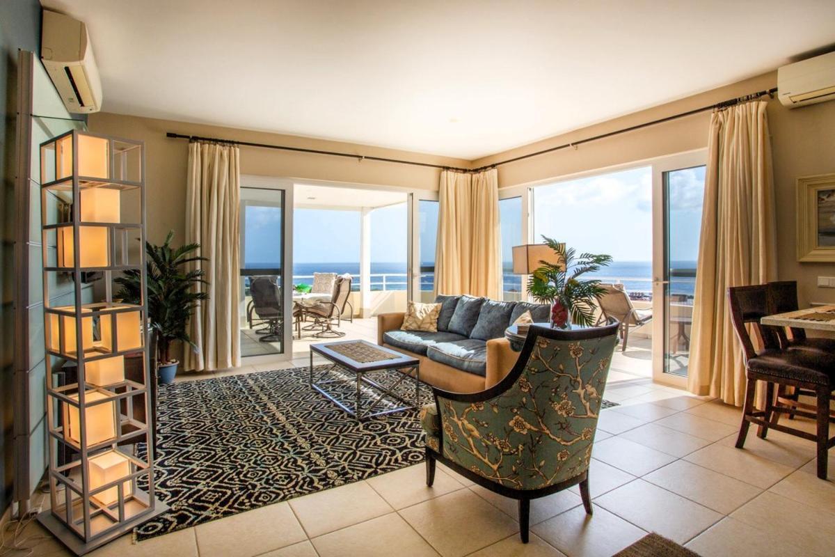 Luxe Penthouse Royal Palm Willemstad