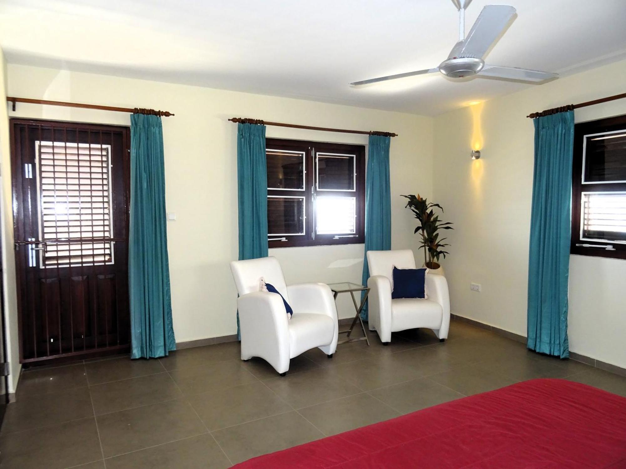 Tortuga Villa Lagun