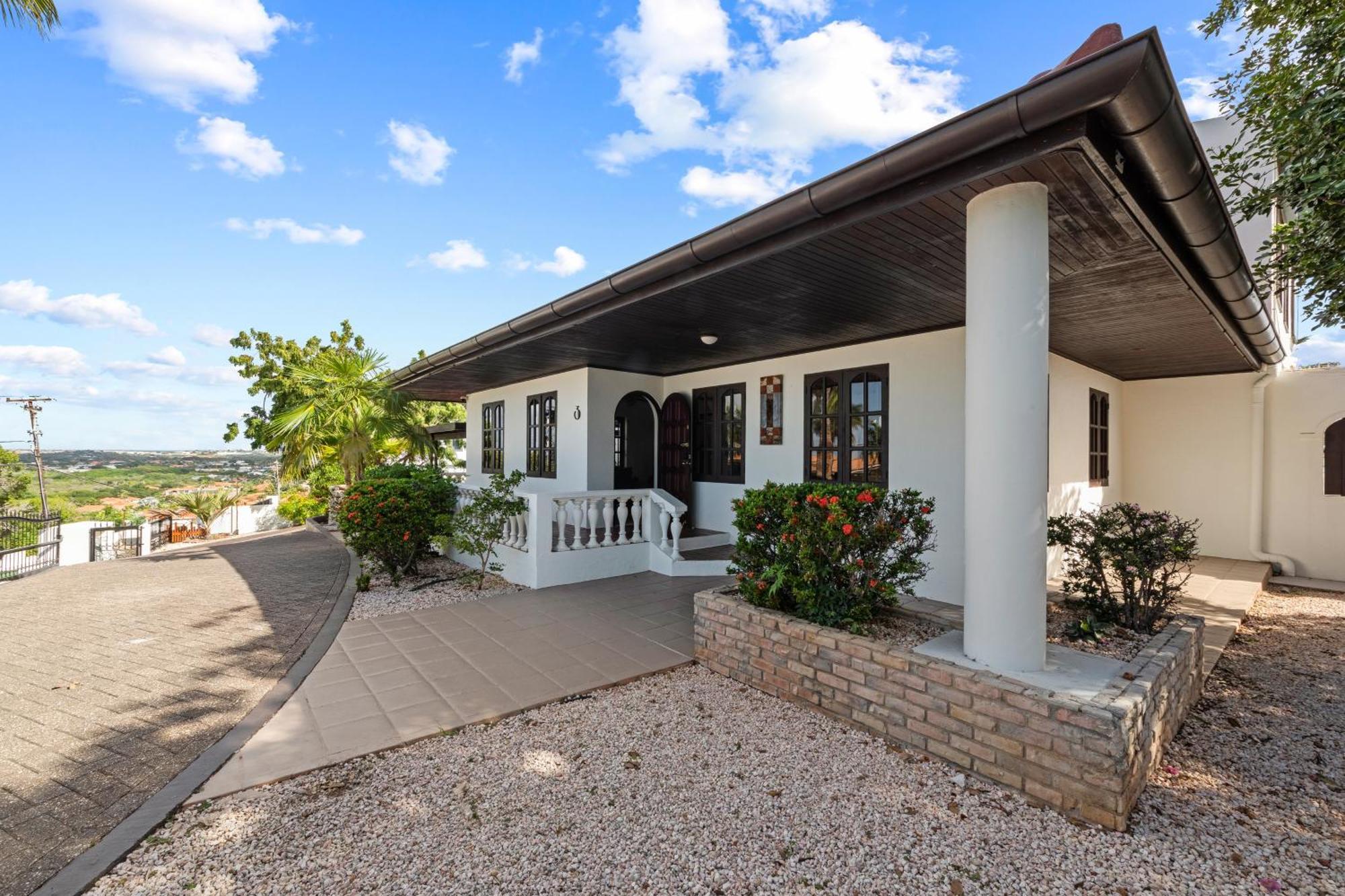 Million Dollar View Spanish Hacienda Style Luxury In Pousada