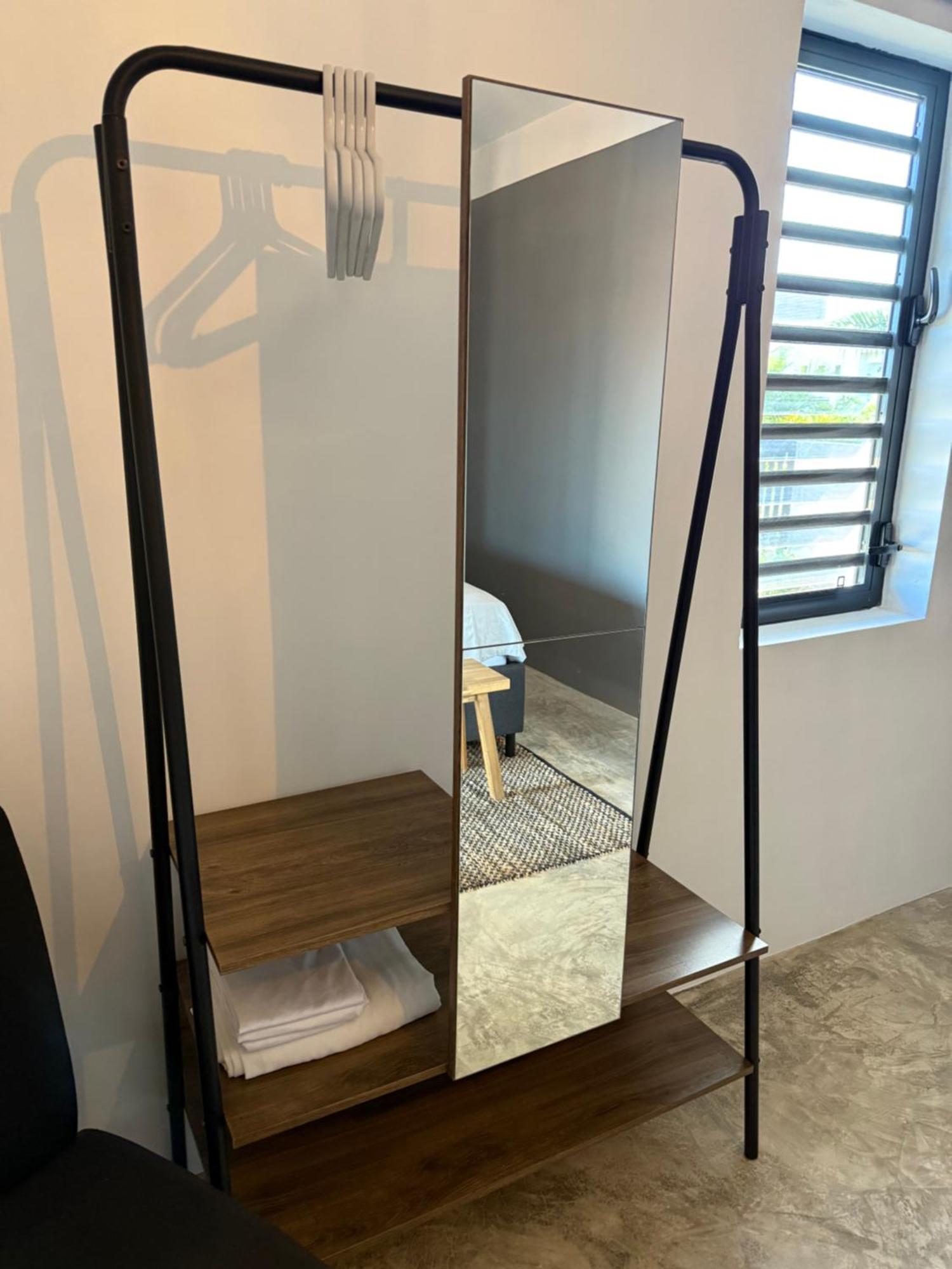 Apartment Jayhden New With A View Willemstad