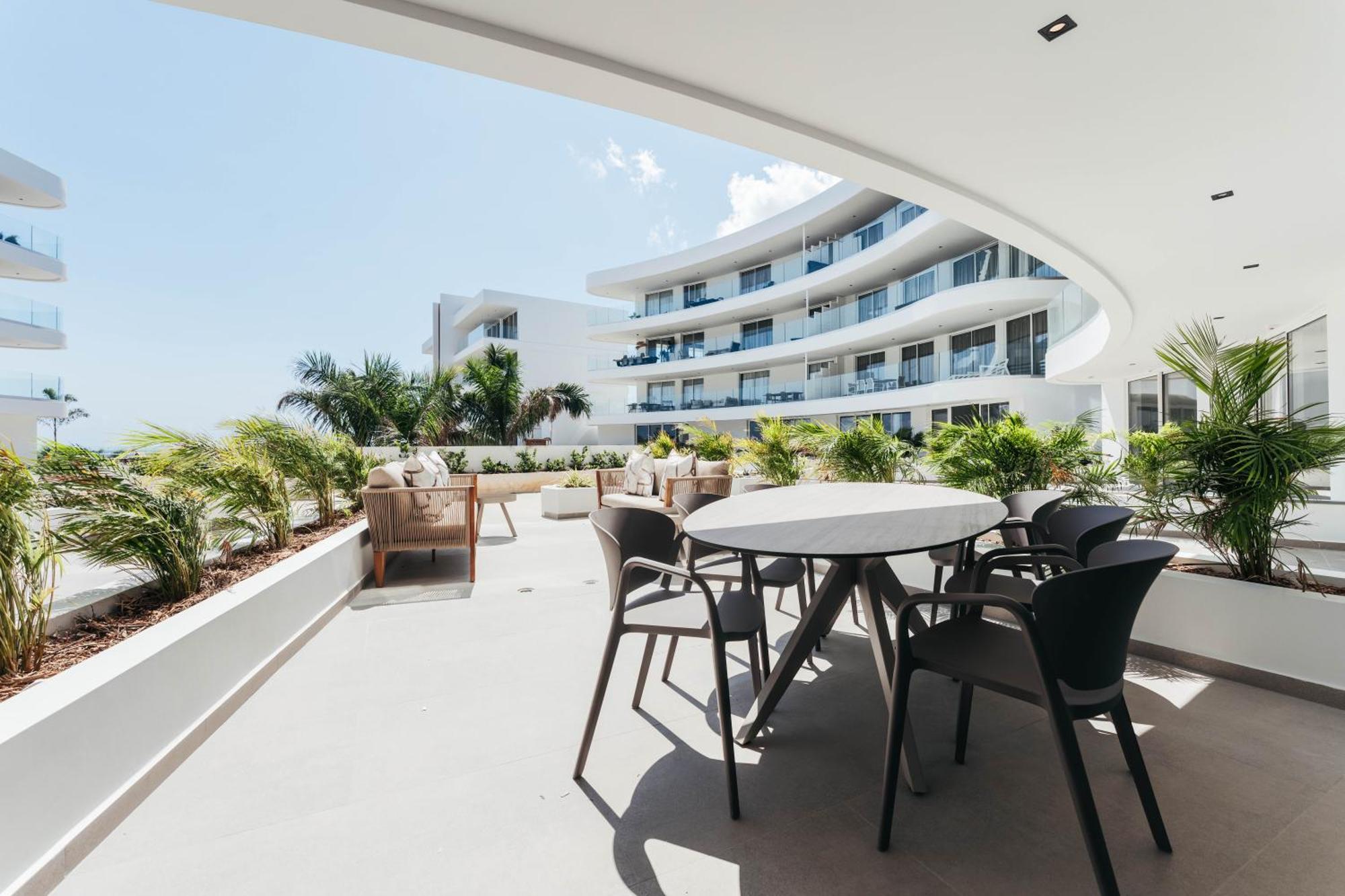 One Mambo Residences By, Bocobay Curacao Apartment *