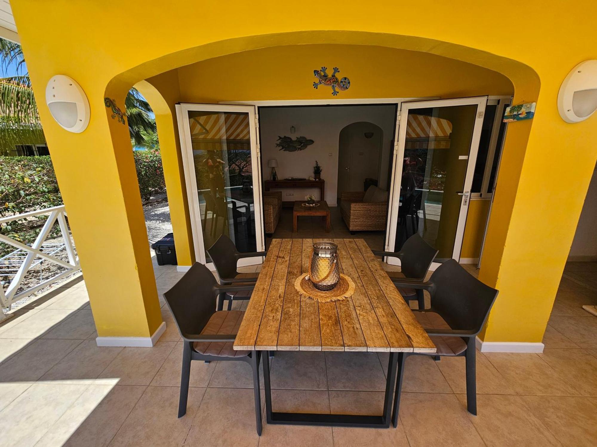 Karawara Holiday home