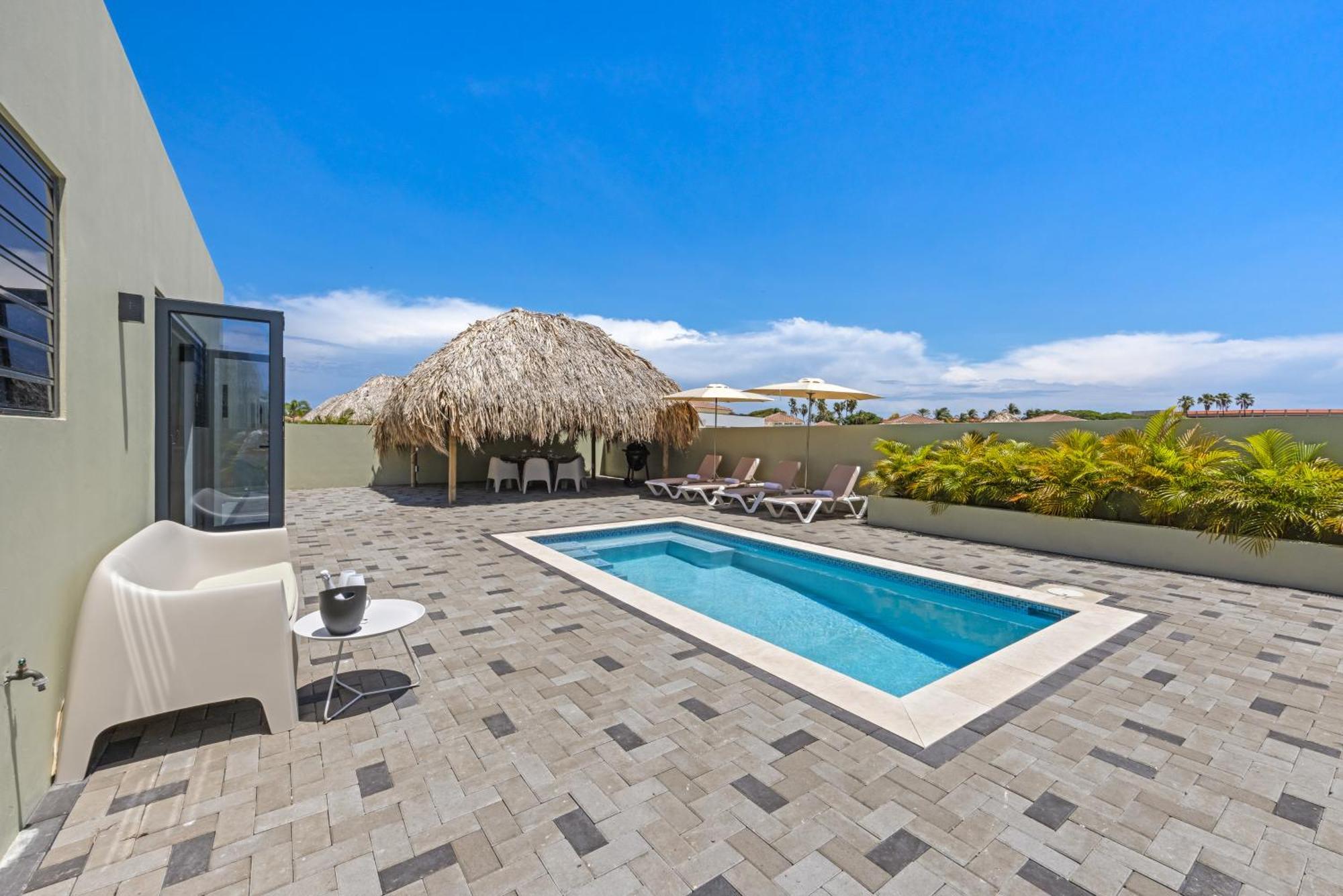 Solana Met Privezwembad, Mambo Villa Willemstad