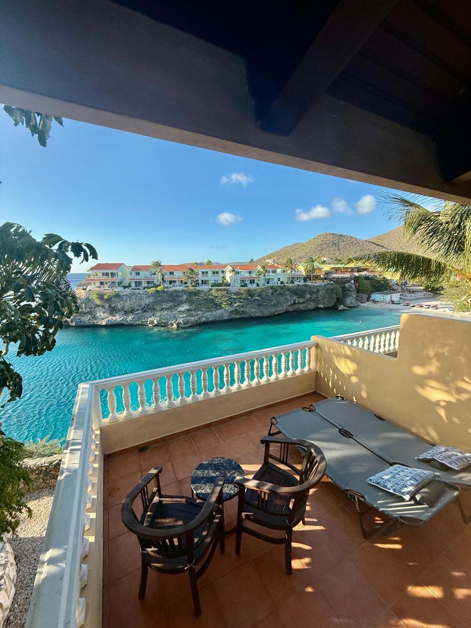 8 & 9- Blou - Curacao Apartment *