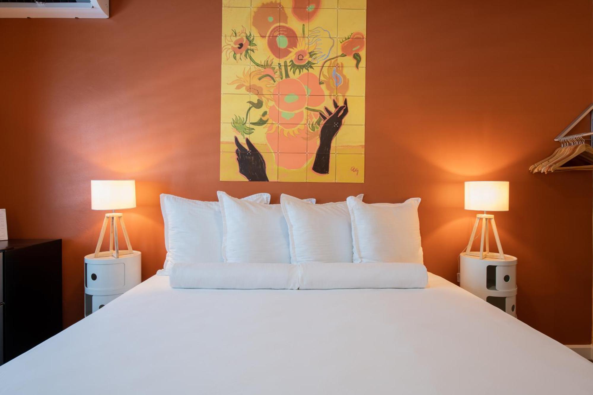 Amalie & Curiel Hotel 4*