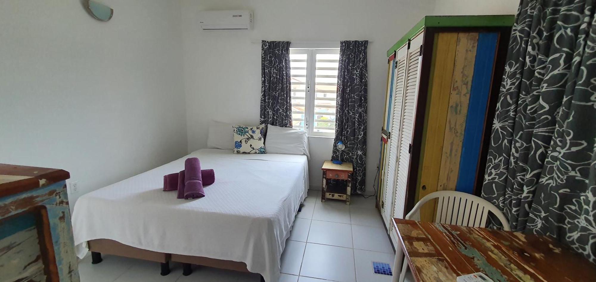 Marazul Dive Resort. 3 Bedroom Seafront House. Dive, Snorkel, Enjoy Amazing Sunsets *