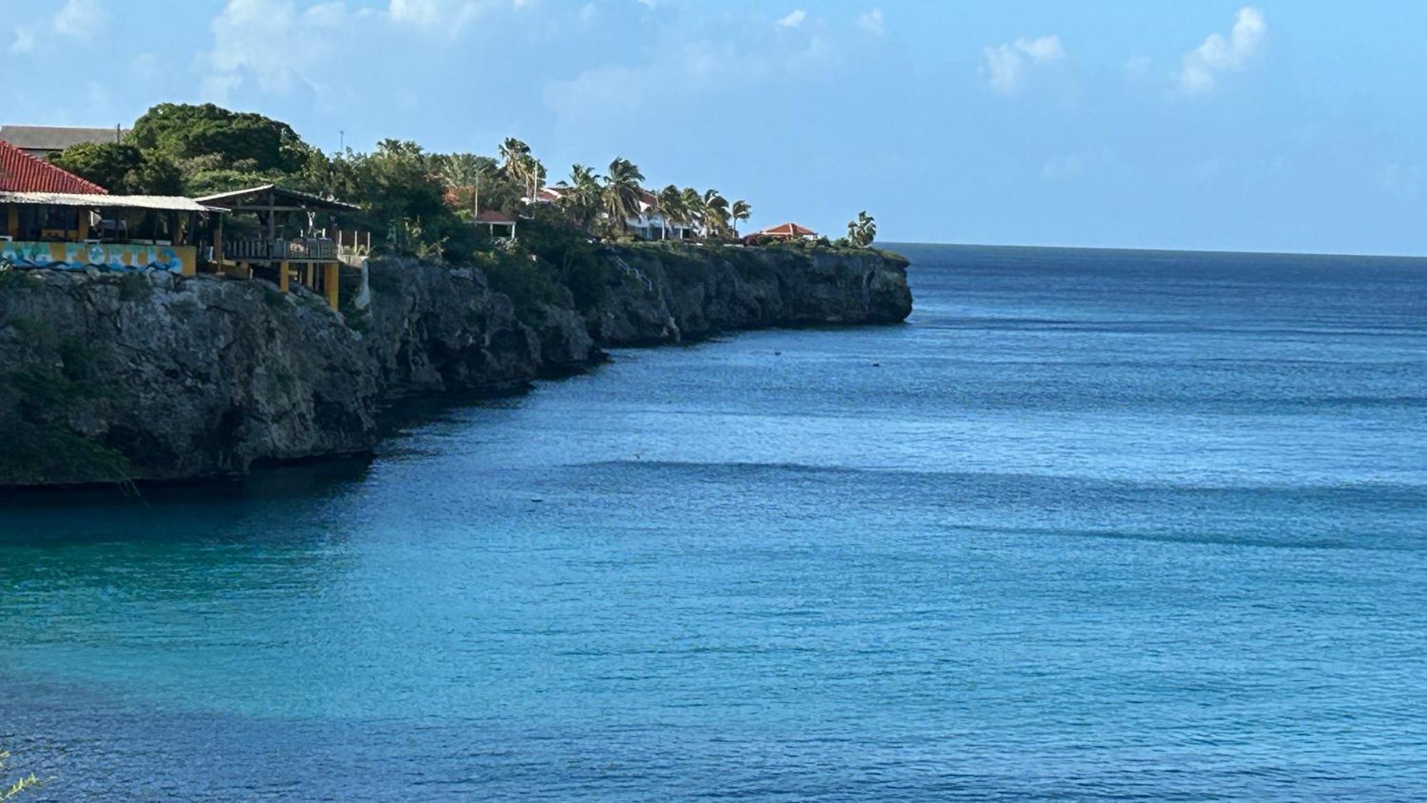 Casa de férias Marazul Dive Resort. 3 Bedroom Seafront House. Dive, Snorkel, Enjoy Amazing Sunsets