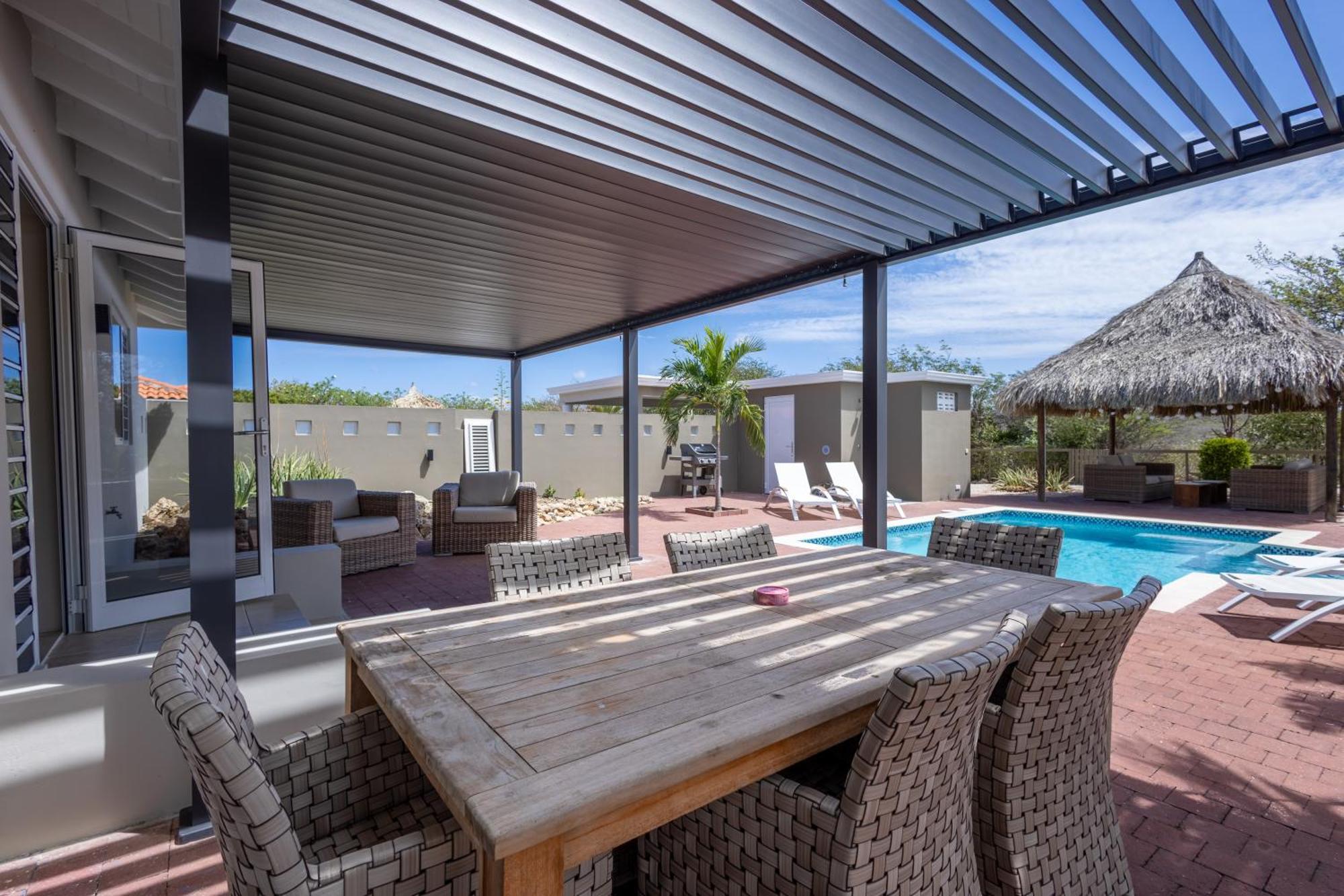 Coral Estate Holidays Villa Willibrordus