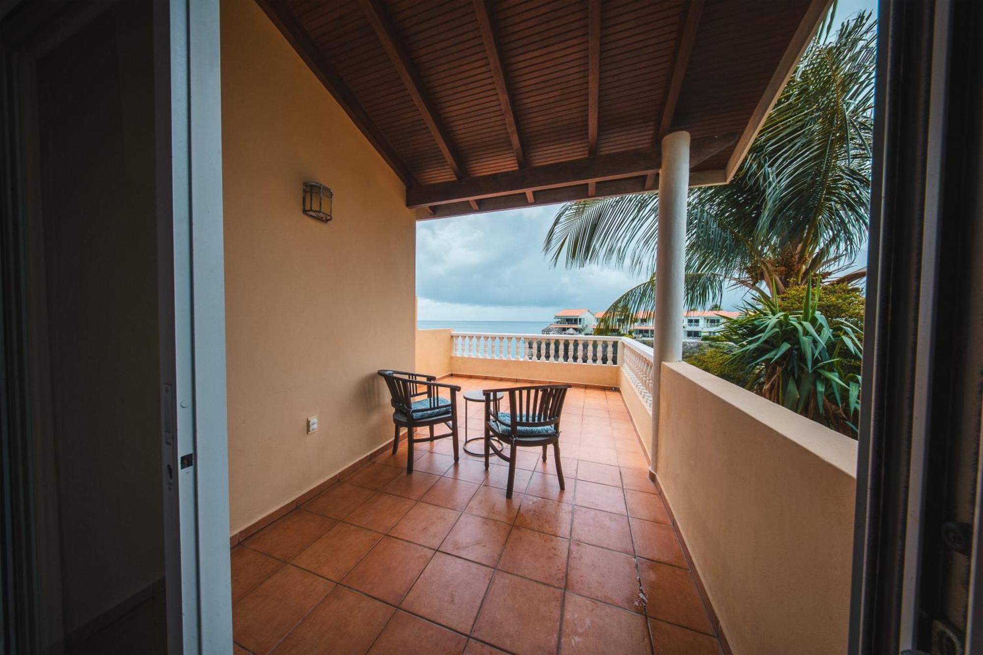 8 & 9- Blou - Curacao Apartment