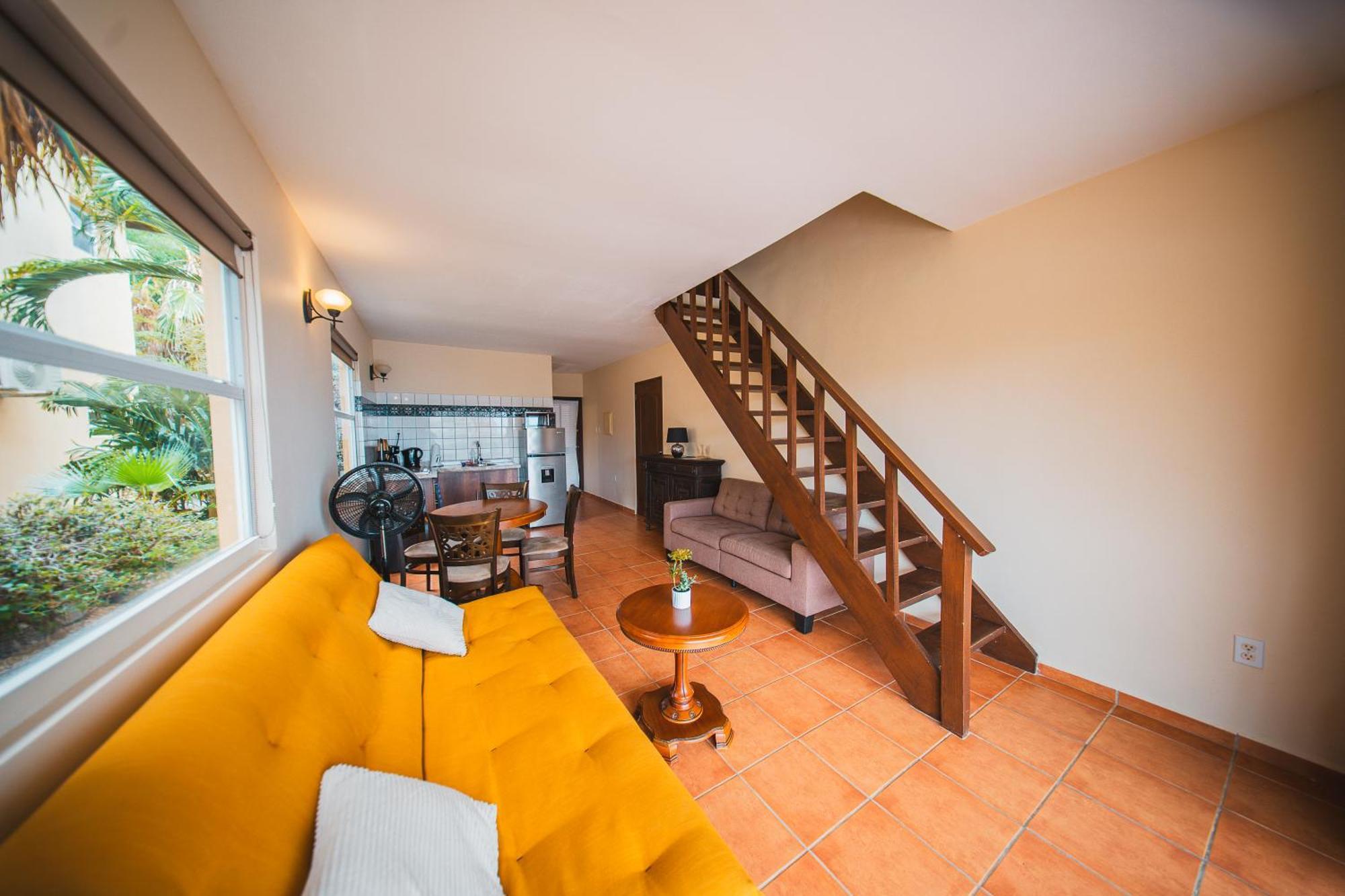 8 & 9- Blou - Curacao Apartment *