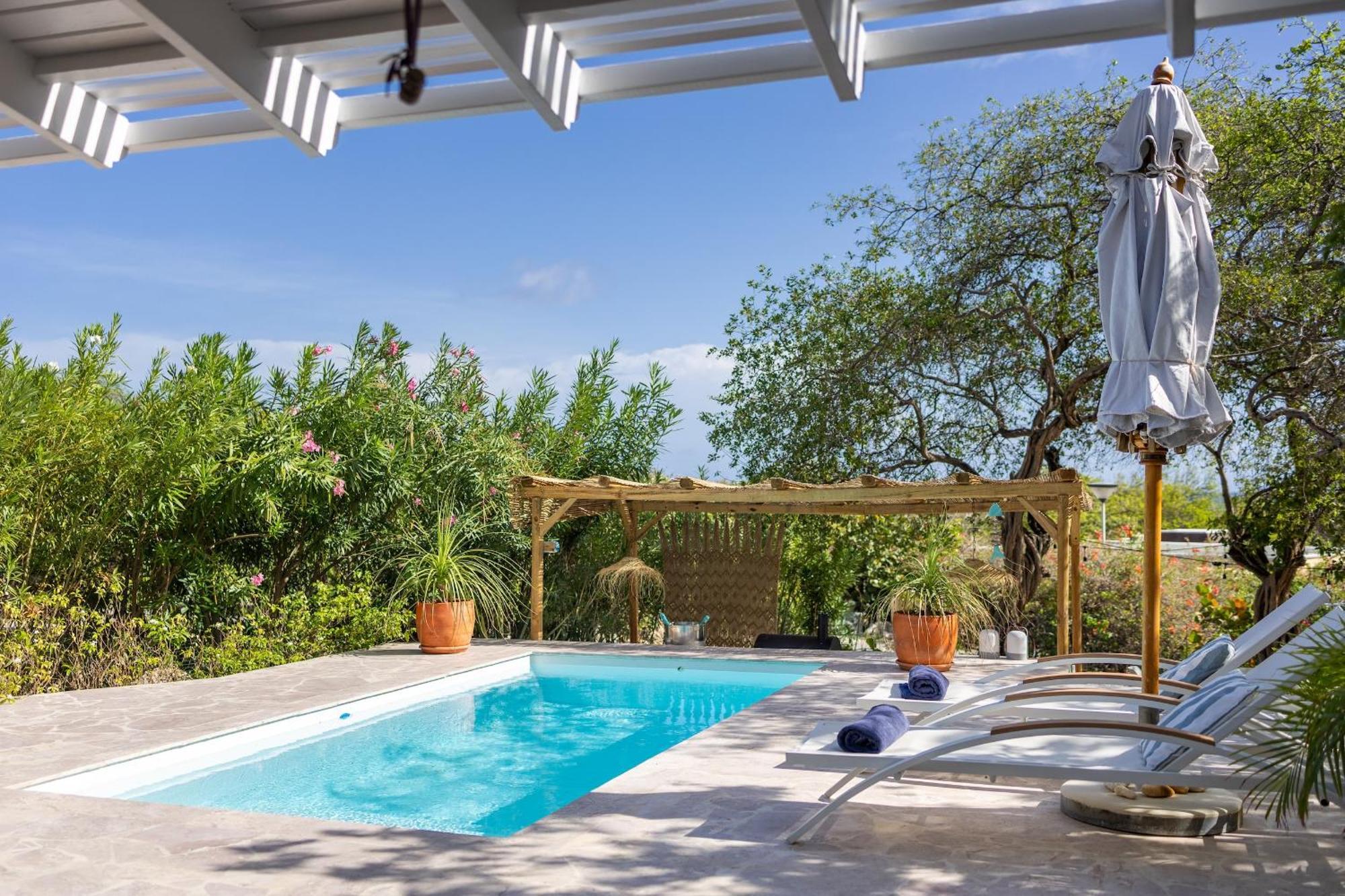 Piscadera Bay 79 *