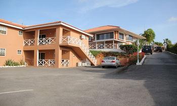 Apartment Curinjo *