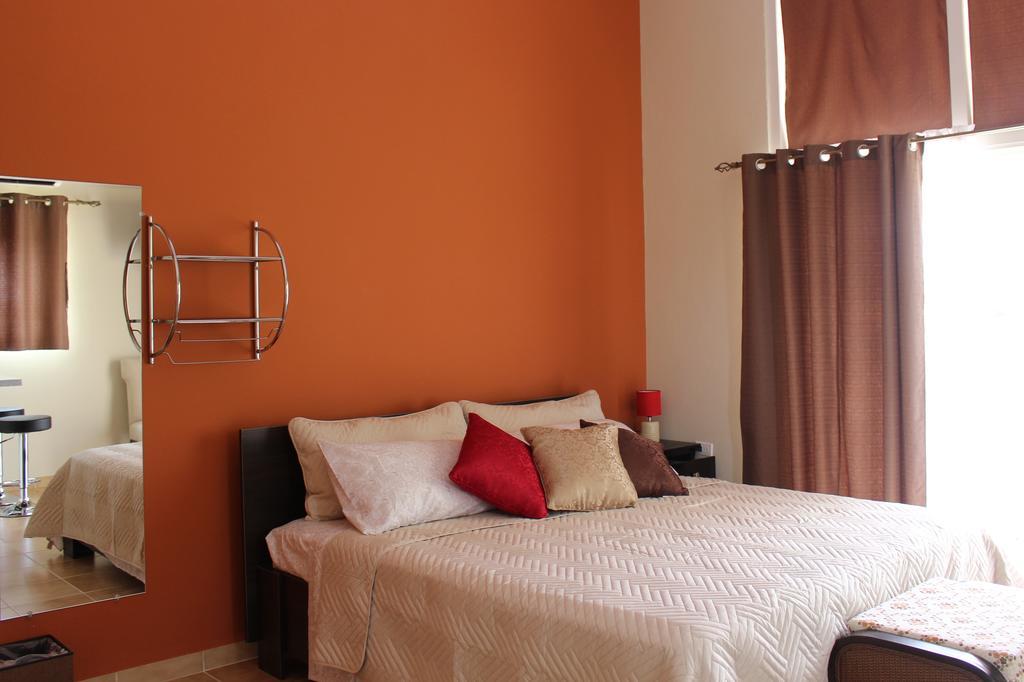 Eve's Homestay *