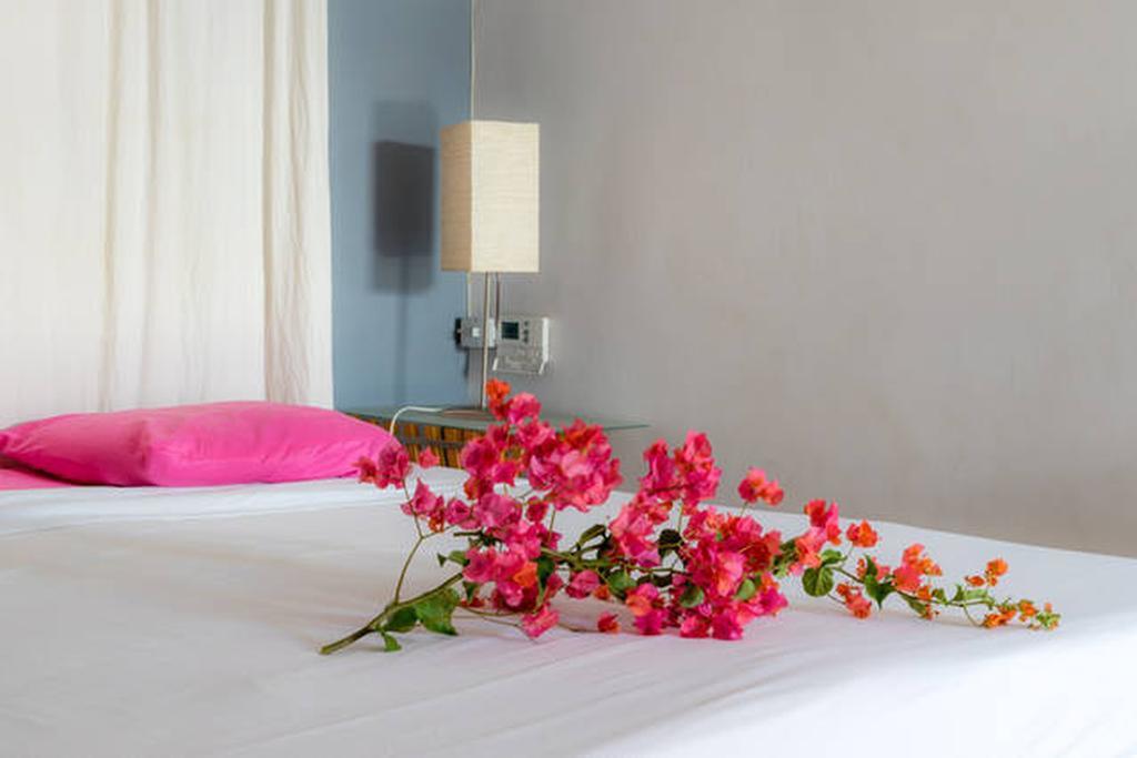 Tropical Breeze Curacao * Santa Catharina