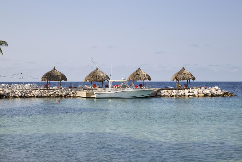 Blue Bay Bungalows * Blue Bay