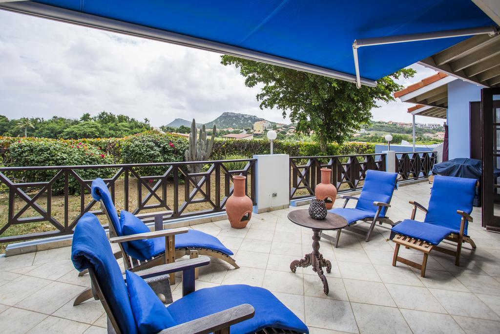 Blue Bay Bungalows *