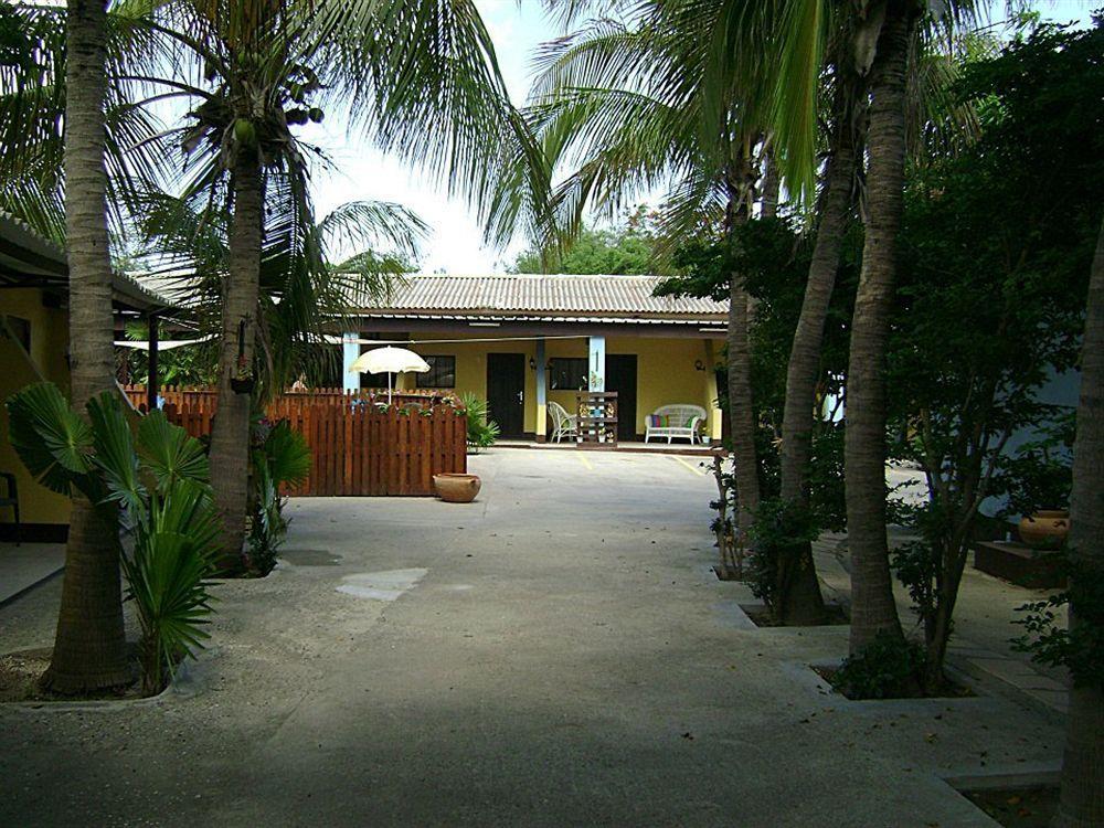 Hotel Cecil Paradise Willemstad