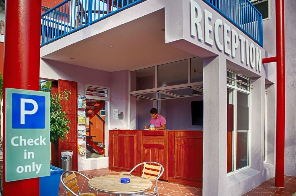 Hostel The Ritz *
