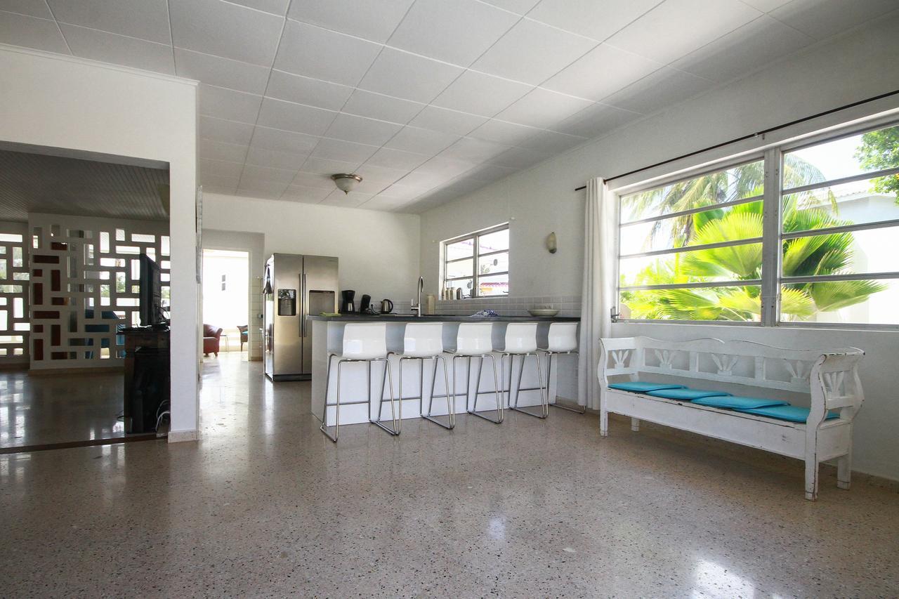 Breeze Curacao Villa *