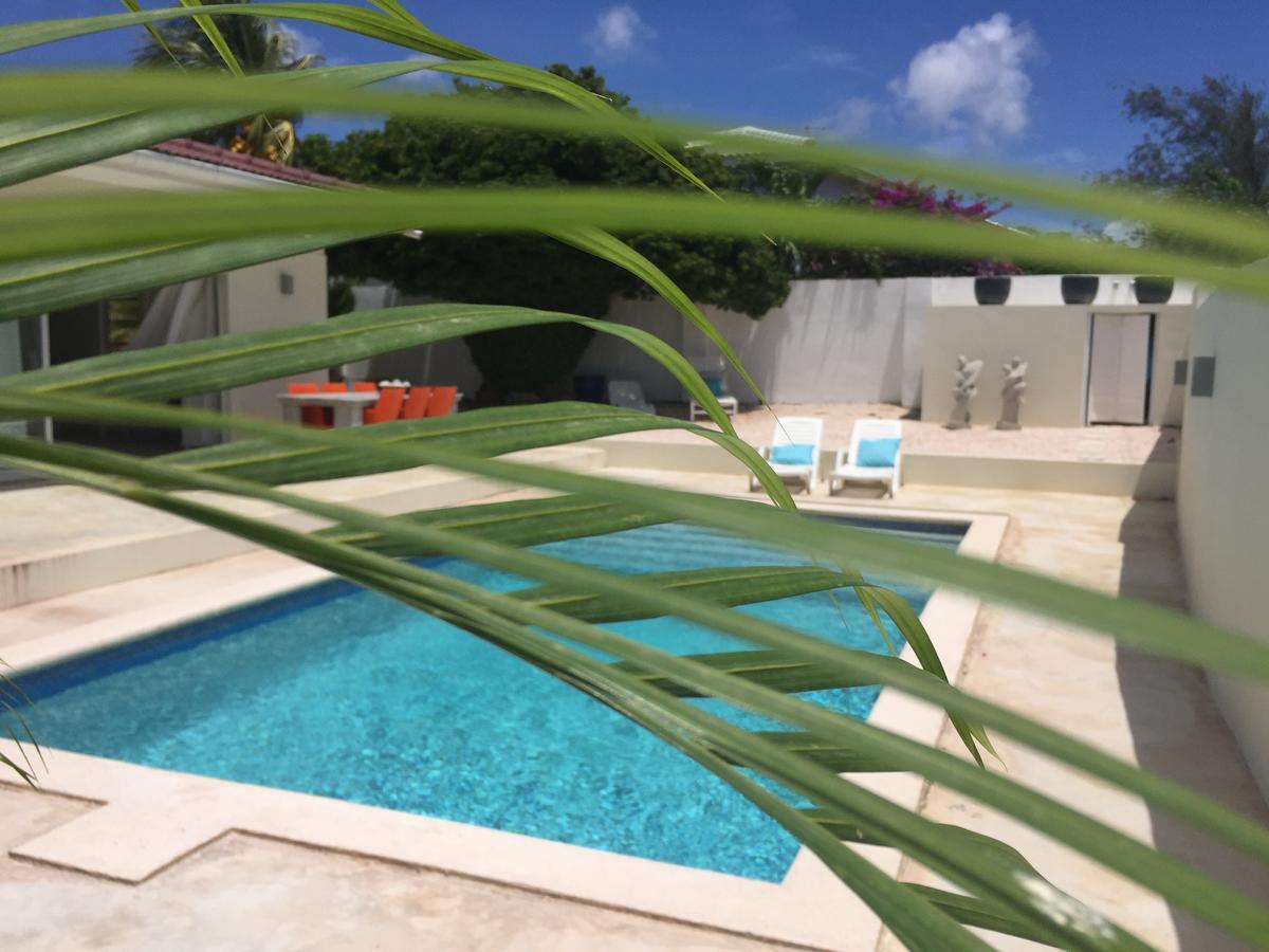 Breeze Curacao