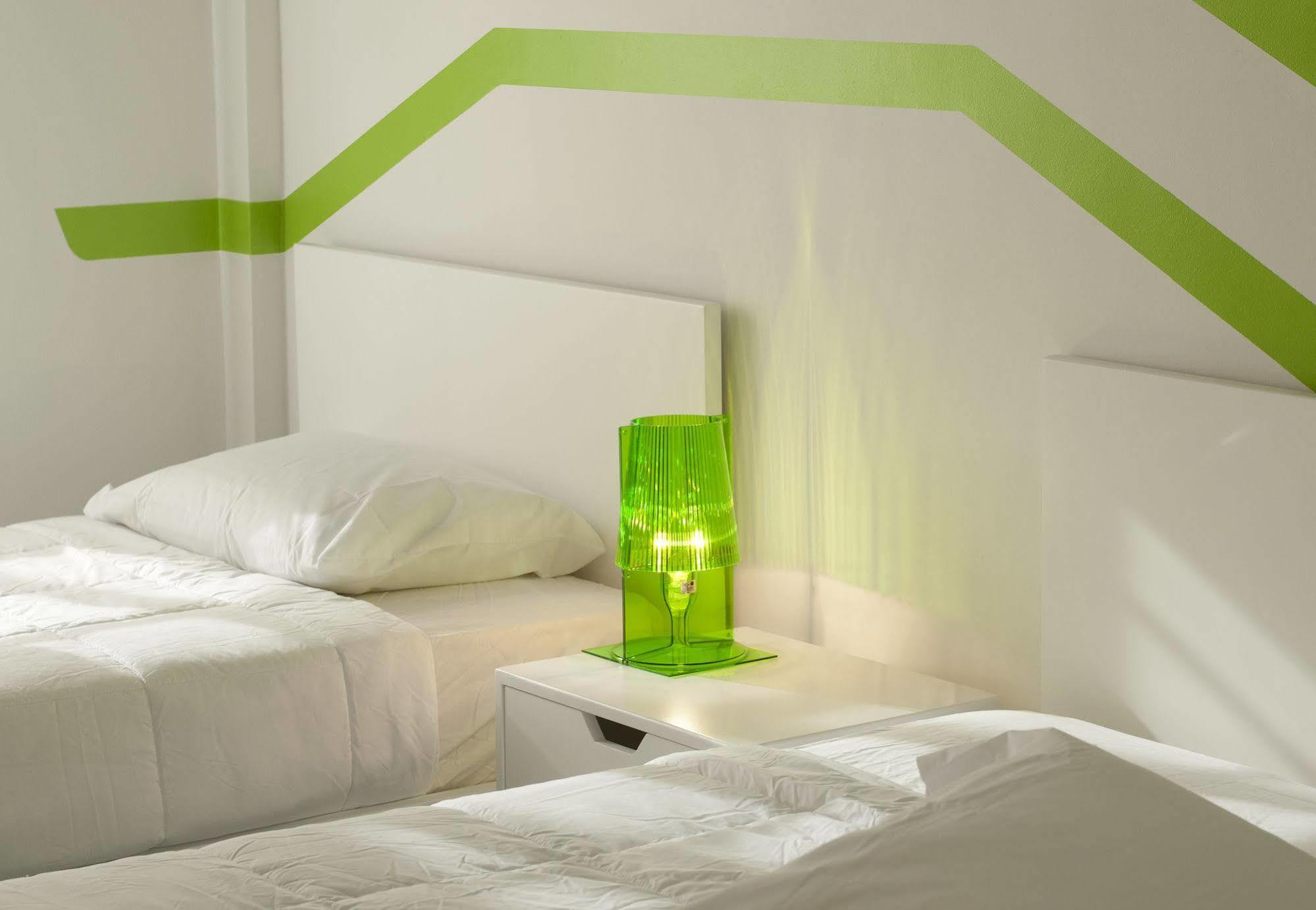 Wave Hotel&cafe Hotel