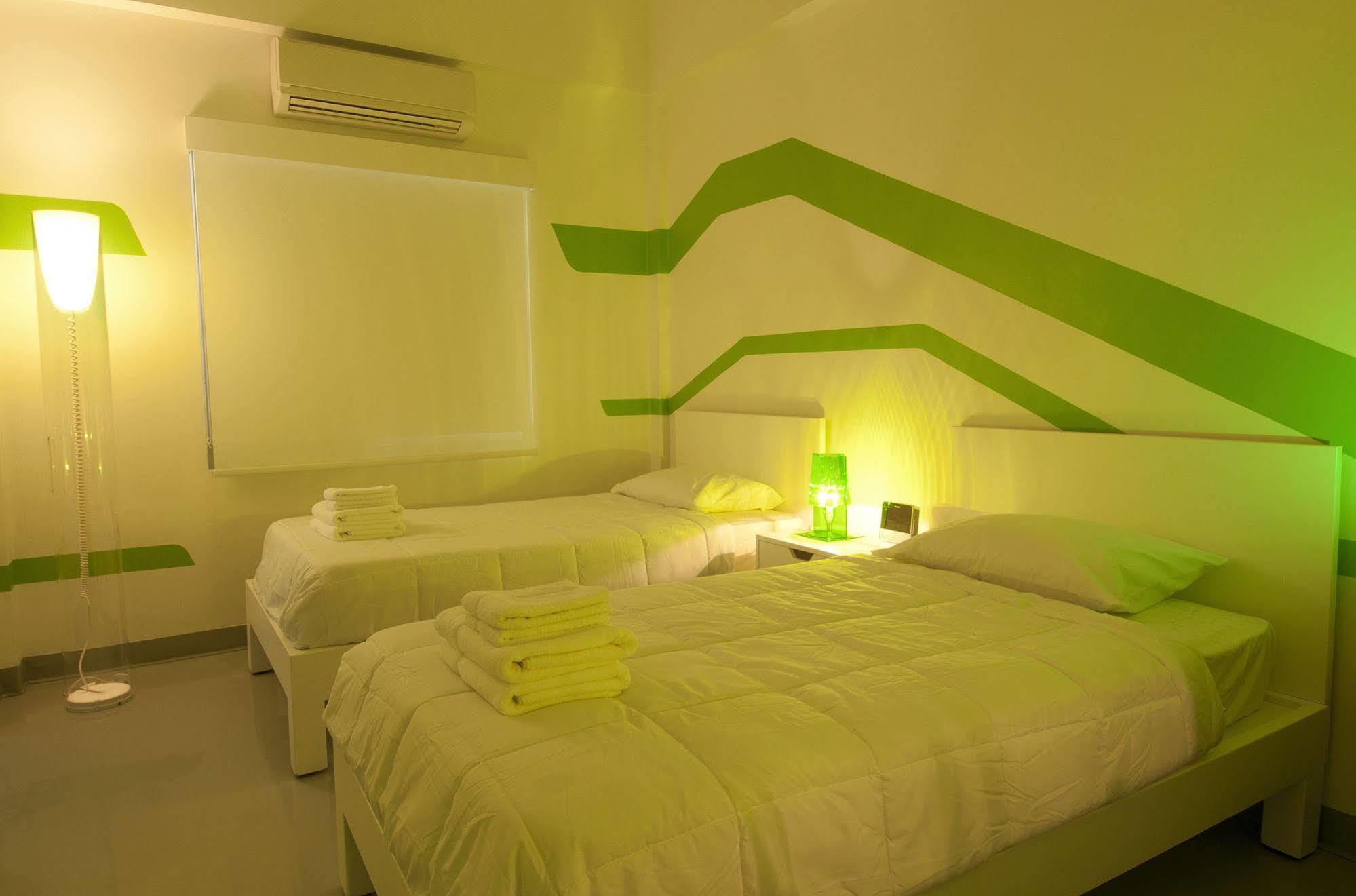 Wave Hotel&cafe