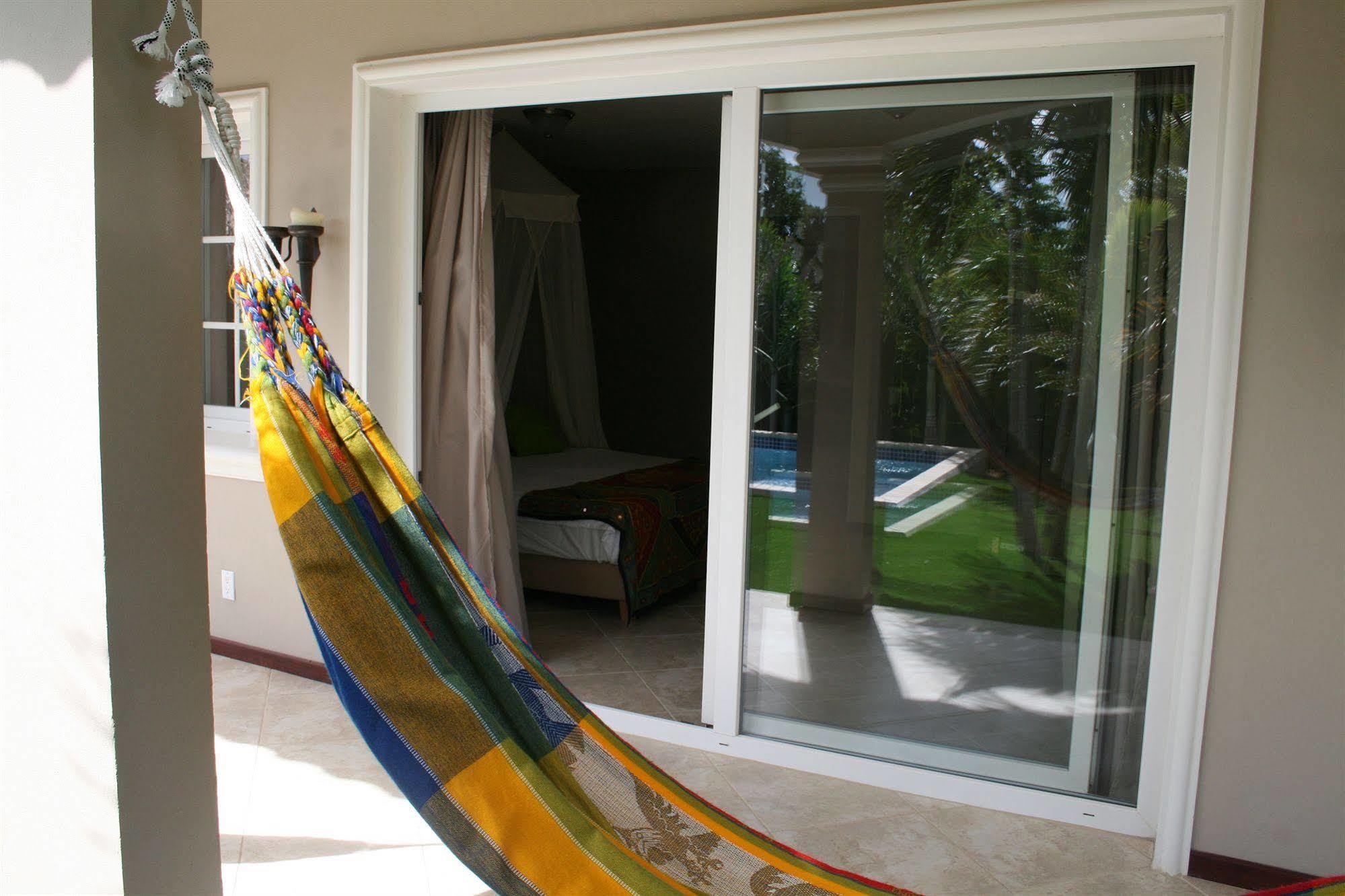 Hibiscus House Casa de hóspedes