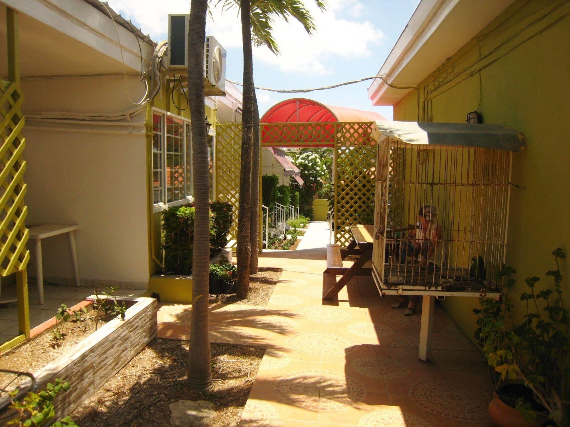 Apartment Alablanca Residents *