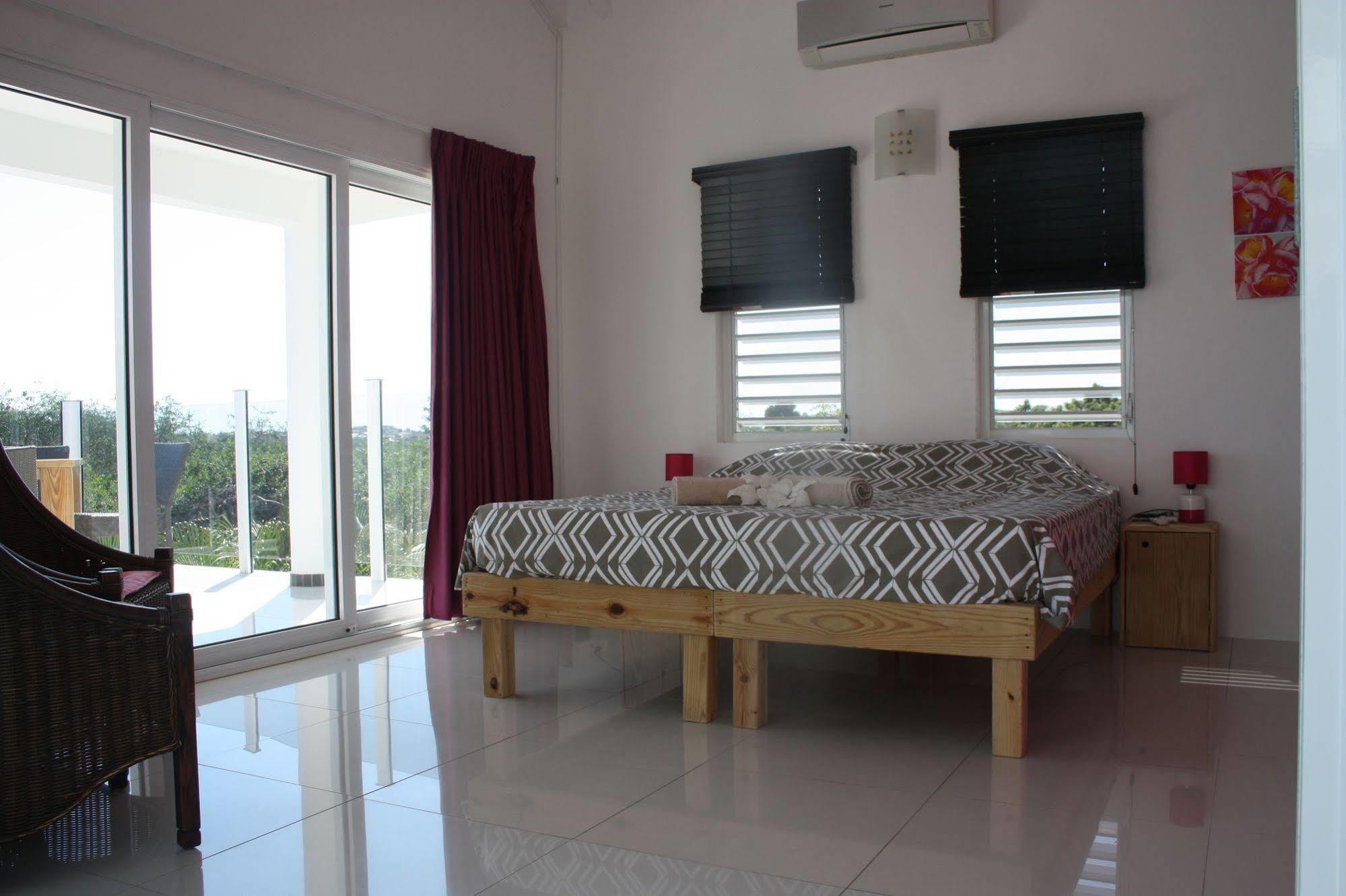 Bed & Breakfast Sun Sea Sleep Willemstad