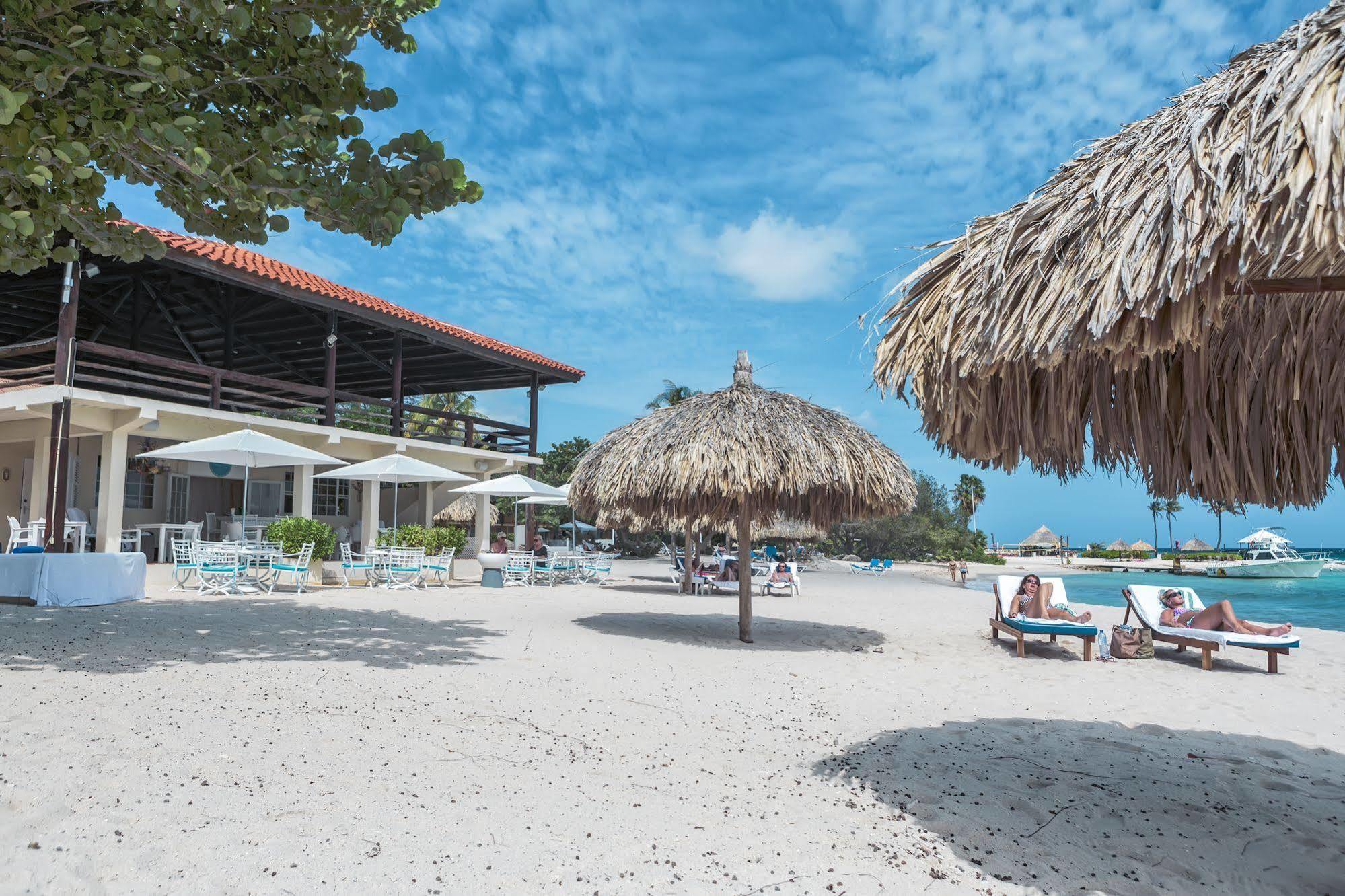 Moomba Beach Club Hotel