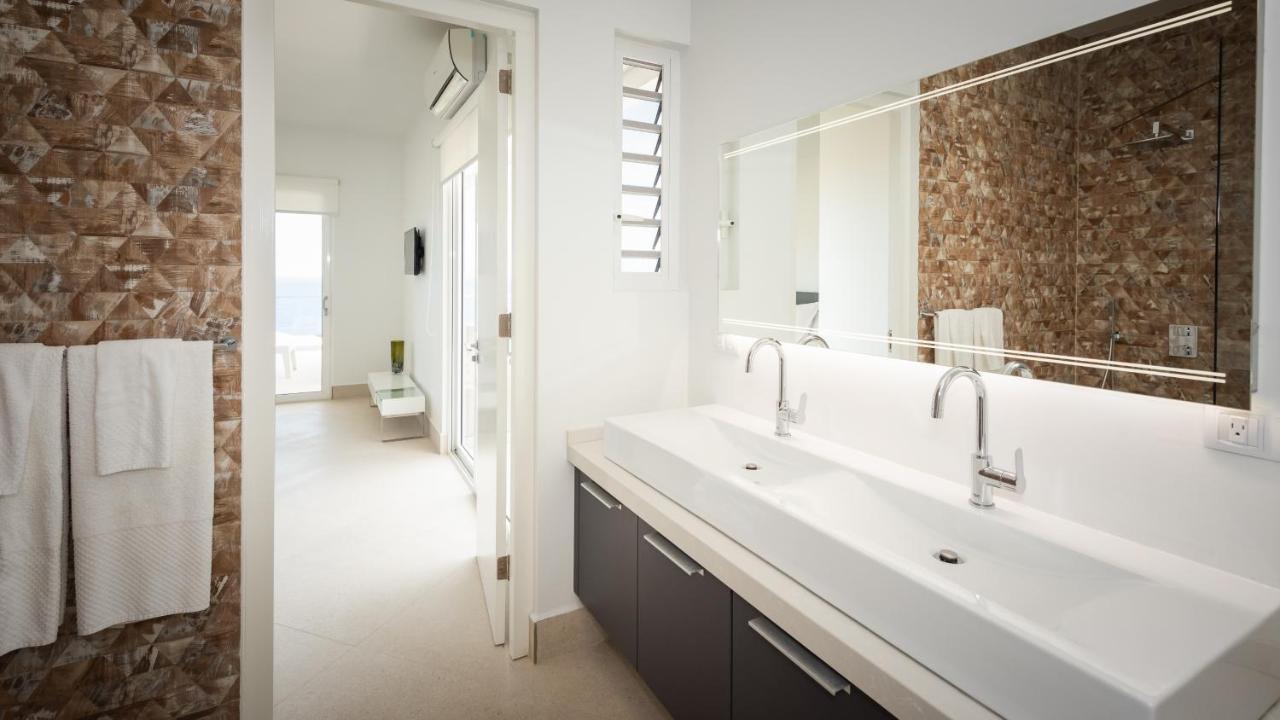 Villacasabella Ocean View-private Pool-up To 12 Guests Pousada Willibrordus