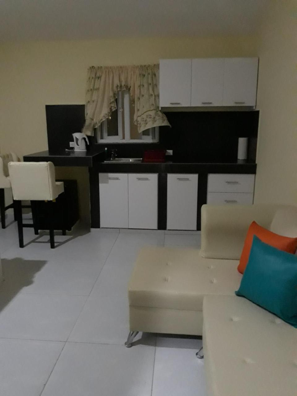 Apartment Curacao Color Appartments