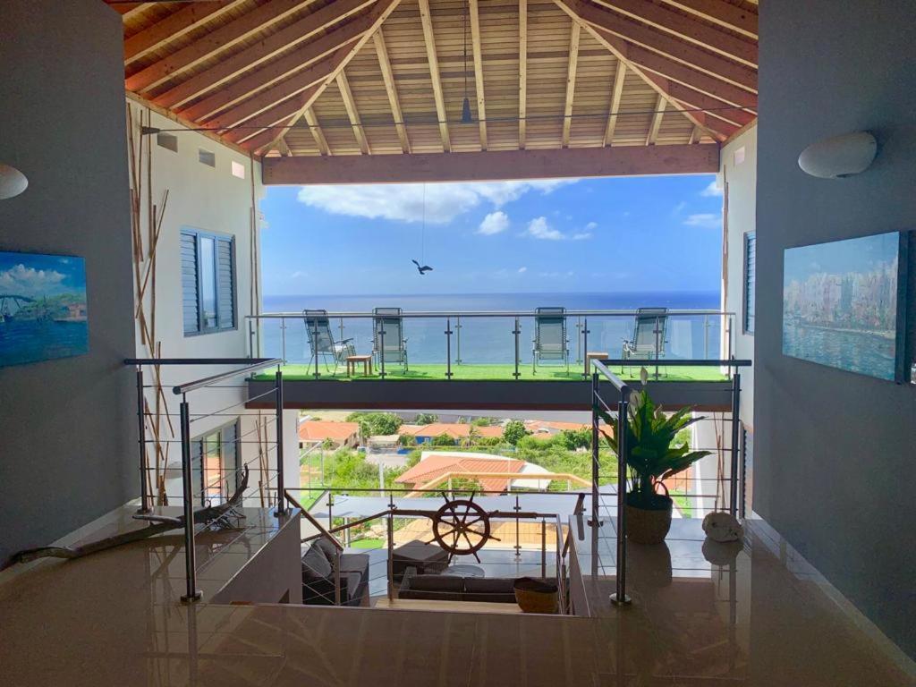 Group & Family House Galant Curacao