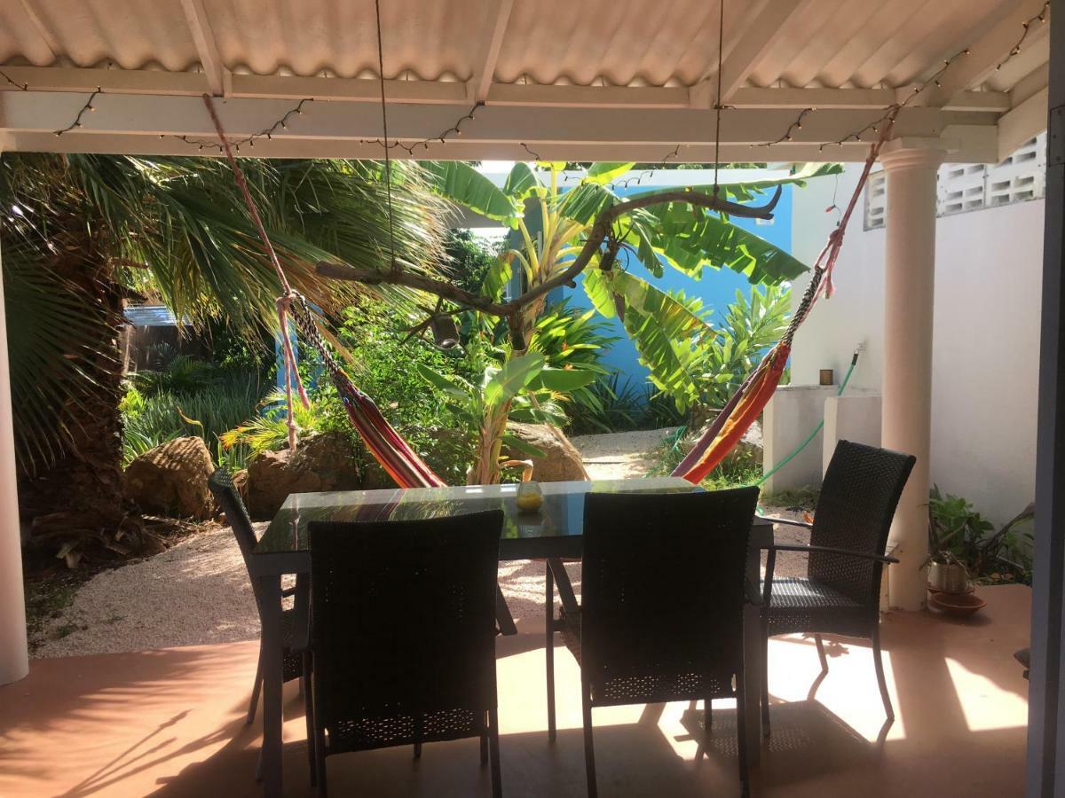 Tropical Breeze Curacao Apartment Santa Catharina