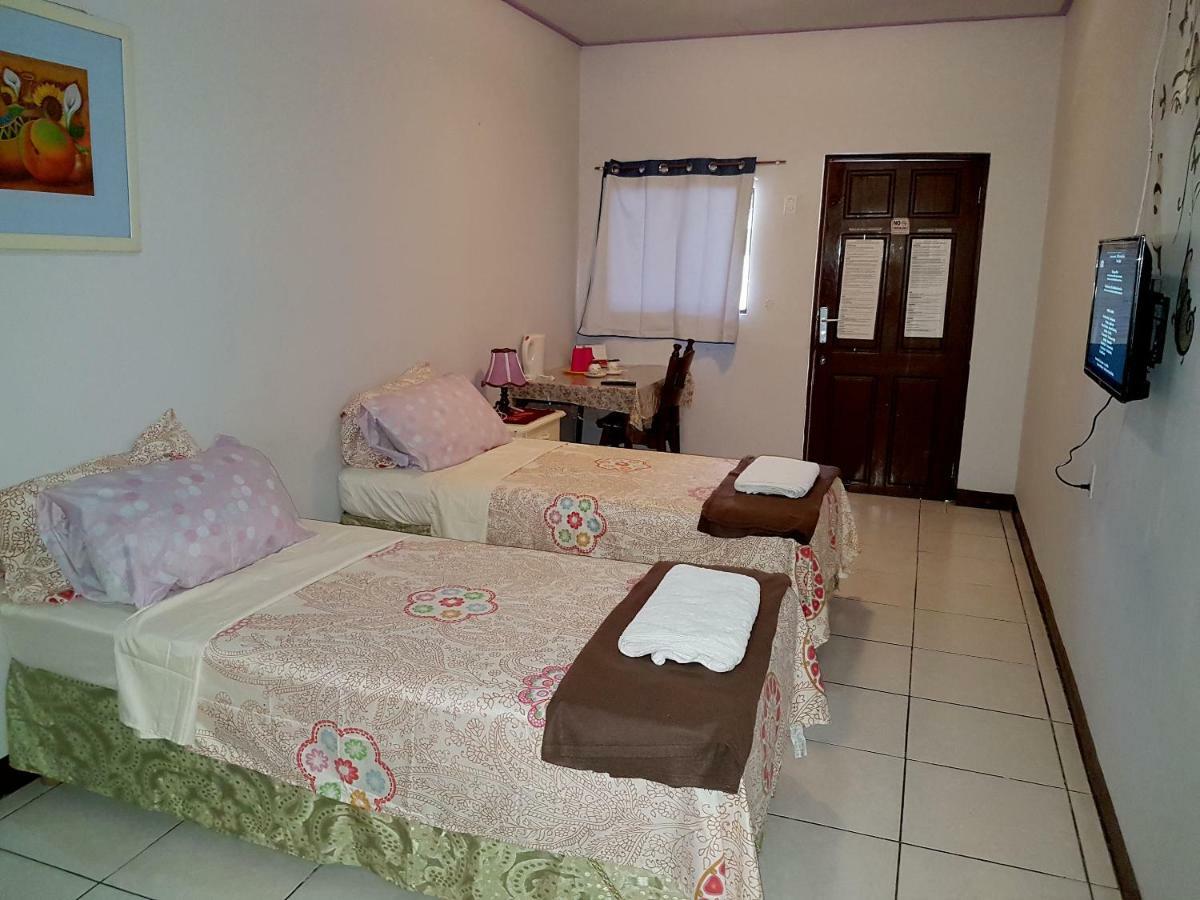 Cecil Paradise Hotel