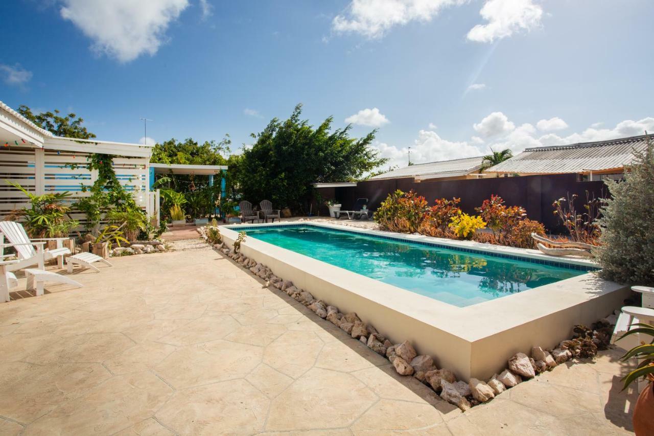 Tropical Breeze Curacao Apartment Santa Catharina
