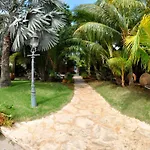 Sun Reef Village On Sea