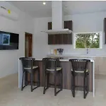 Newvilla-Coral Estate-Walktobeach-Private Pool-Up To 16 Guests Seaview