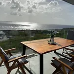 Luxury Seaside