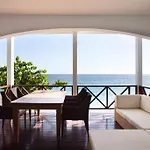 Scuba Lodge & Suites