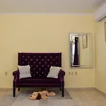 Share Vie Villa